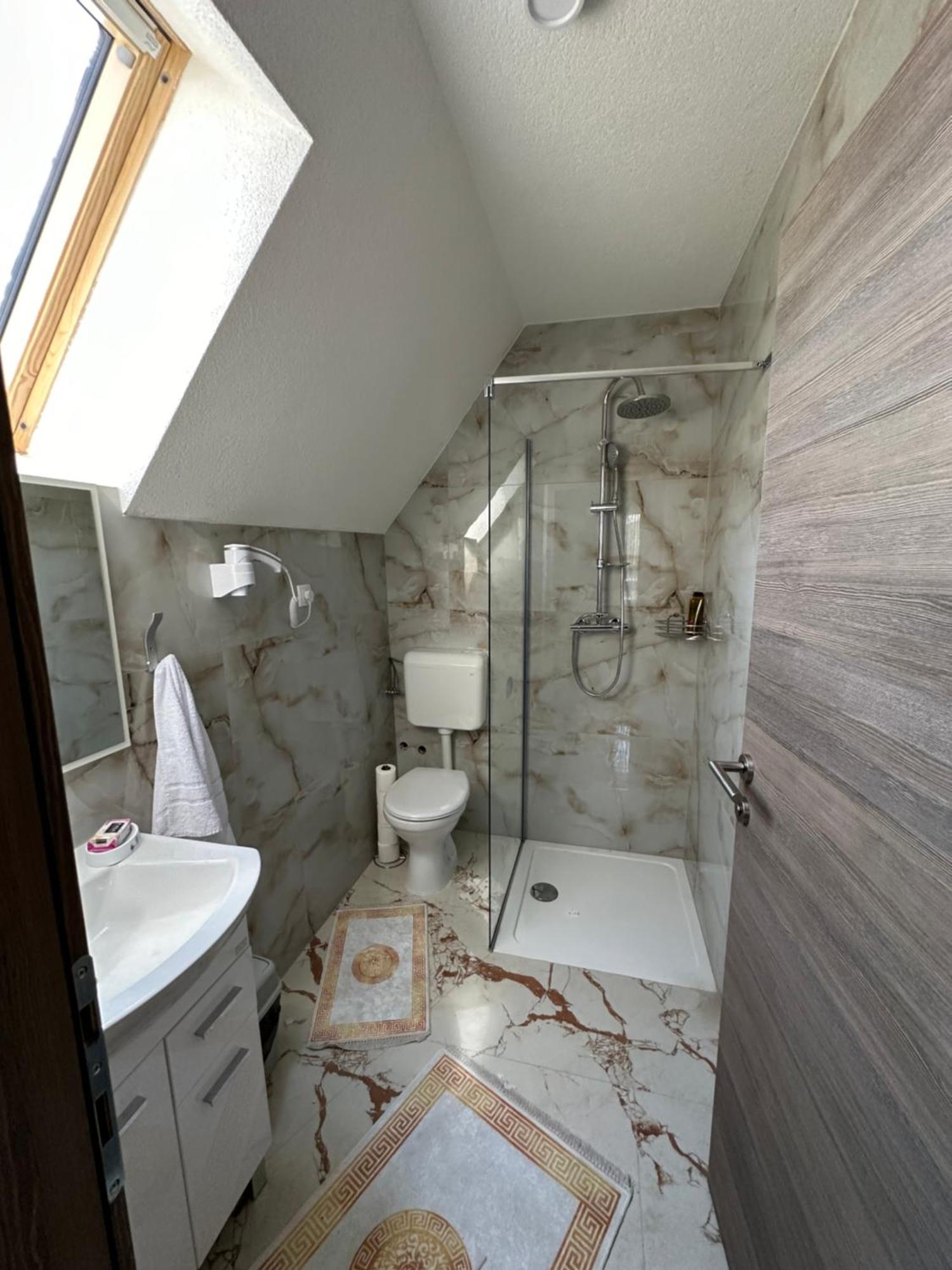 Bungalow House - 5 Rooms Zolaci Exteriér fotografie